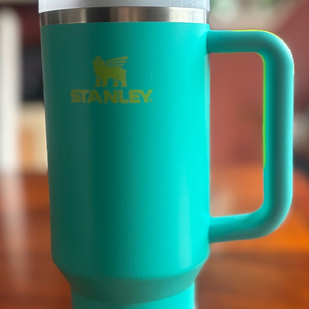 Stanley Blue Dining Mug Modern Design 40oz
